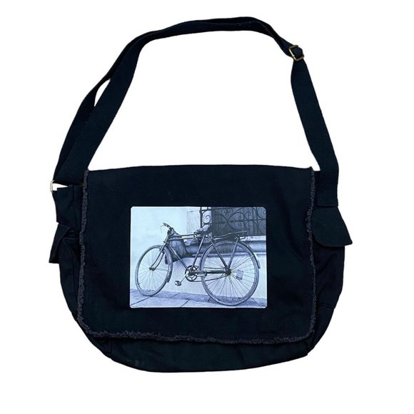 GUC dharma love by Anastasia Keriotis Vintage Bike Messenger Canvas Black Bag - Picture 1 of 8